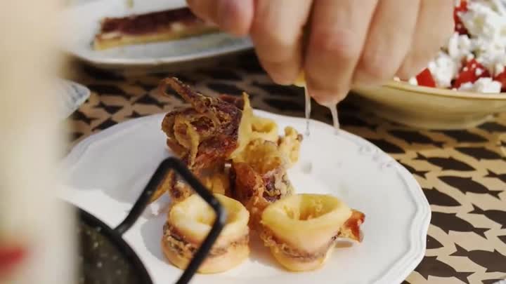 Sea food time!